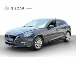Azul Usado 2016 Mazda 3 Evolve | € 10.950