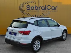 Branco Usado 2022 Seat Arona Style SUV | € 17.500 (Preço justo)
