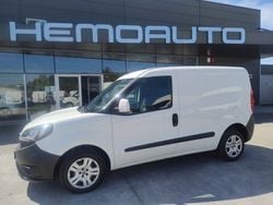 Branco Usado 2020 Fiat Doblò Easy Monovolume | € 12.850 (Preço elevado)