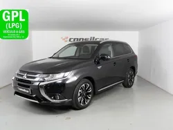 Preto Usado 2016 Mitsubishi Outlander P-HEV Intense SUV | € 15.890 (Preço justo)