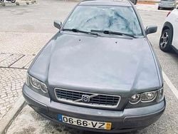 Cinzento Usado 2004 Volvo S40 Sedan | € 2.700