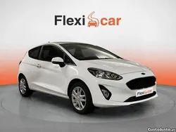 Branco Usado 2019 Ford Fiesta Business Edition Citadino | € 12.490 (Preço justo)