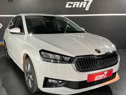 Branco Usado 2024 Skoda Fabia Ambition | € 16.990 (Preço justo)