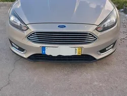 Cinzento Usado 2017 Ford Focus Citadino | € 11.500 (Bom preço)