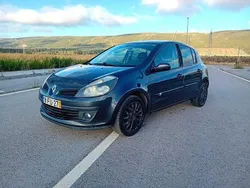 Usado 2008 Renault Clio II Sedan | € 2.750 (Preço justo)