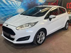 Branco Usado 2016 Ford Fiesta Titanium Citadino | € 9.250 (Super Preço)