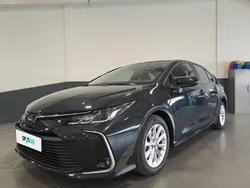 Preto Usado 2021 Toyota Corolla Comfort Sedan | € 22.500 (Preço justo)