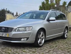 Cinzento Usado 2016 Volvo V70 Carrinha | € 15.990