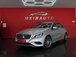 Cinza Usado 2014 Mercedes A180 Urban | € 11.900