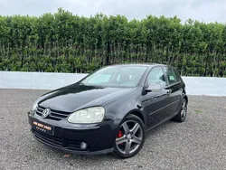 Preto Usado 2004 VW Golf IV Sport Citadino | € 6.990 (Preço justo)