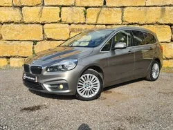 Amarelo Usado 2017 BMW 218 Gran Tourer Sport Line Monovolume | € 21.950