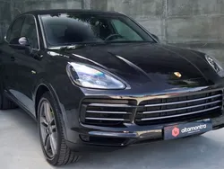 Preto Usado 2018 Porsche Cayenne SUV | € 70.900 (Preço elevado)