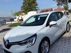 Branco Usado 2020 Renault Clio V Citadino | € 13.900