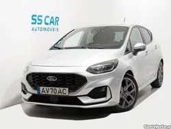 Cinza Usado 2022 Ford Fiesta ST-Line Citadino | € 14.990 (Bom preço)