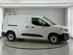 Branco Usado 2025 Opel Combo Monovolume | € 22.990 (Caro)