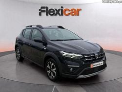 Preto Usado 2022 Dacia Sandero Comfort Sedan | € 14.990 (Preço justo)