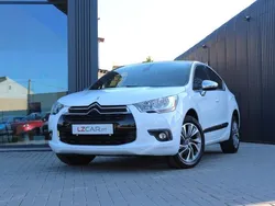 Branco Usado 2015 Citroën DS4 Chic Citadino | € 14.950
