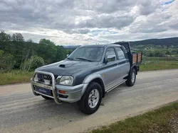 Cinzento Usado 2001 Mitsubishi L200 Pickup | € 13.990 (Preço justo)