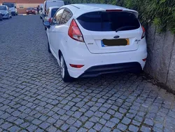 Usado 2015 Ford Fiesta Sport Citadino | € 9.500 (Preço justo)
