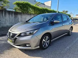 Cinzento Usado 2020 Nissan Leaf Acenta Citadino | € 12.500 (Preço justo)
