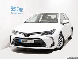 Branco Usado 2022 Toyota Corolla Sedan | € 19.490