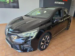 Preto Usado 2023 Renault Clio V Evolution | € 16.950 (Preço justo)