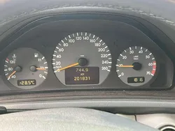 Usado 2002 Mercedes CLK200 | € 7.000 (Caro)