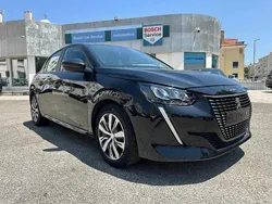 Preto Usado 2021 Peugeot 208 Active Citadino | € 12.899 (Preço justo)