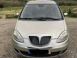 Usado 2005 Lancia Musa Monovolume | € 3.000