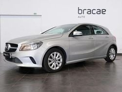 Cinza Usado 2016 Mercedes A160 Style | € 15.750 (Preço justo)