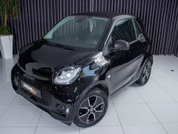 Preto Usado 2021 Smart ForTwo Electric Drive Passion | € 12.750 (Preço justo)