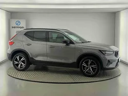 Cinzento Usado 2024 Volvo XC40 SUV | € 38.490 (Caro)