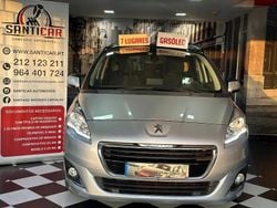 Cinza Usado 2015 Peugeot 5008 Allure Monovolume | € 11.990 (Preço justo)