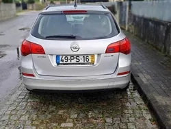 Cinzento Usado 2015 Opel Astra Carrinha | € 8.500 (Preço justo)