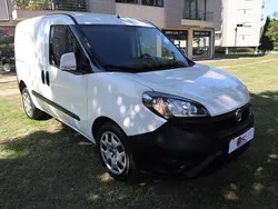 Branco Usado 2022 Fiat Doblò Monovolume | € 13.500 (Bom preço)