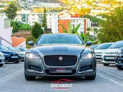 Cinza Usado 2017 Jaguar XF Pure Sedan | € 27.950