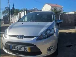 Cinzento Usado 2012 Ford Fiesta Citadino | € 6.500 (Preço justo)