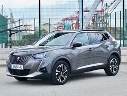 Cinzento Usado 2022 Peugeot 2008 SUV | € 16.500 (Bom preço)