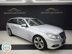 Cinzento prata metalizado Usado 2011 Mercedes E250 Avantgarde Carrinha | € 13.750 (Preço justo)