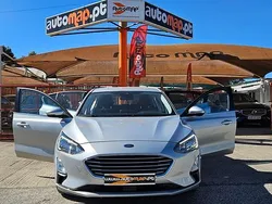 Cinzento Usado 2022 Ford Focus Active | € 22.000 (Preço justo)