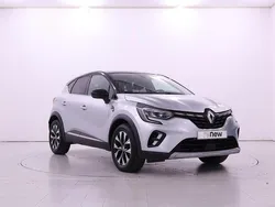 Cinzento cassiopeia / teto preto estrela Usado 2022 Renault Captur Techno SUV | € 20.700 (Preço justo)
