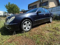 Usado 2001 Mercedes E270 Avantgarde Sedan | € 6.000