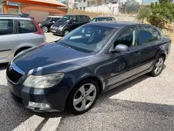 Cinzento Usado 2009 Skoda Octavia | € 6.650 (Preço justo)