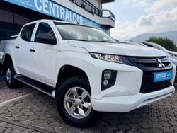 Branco Usado 2022 Mitsubishi L200 Invite Pickup | € 31.450 (Bom preço)
