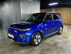 Azul Usado 2021 Kia Soul EV 3 SUV | € 17.990 (Preço justo)