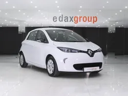 Branco Usado 2018 Renault Zoe Life Citadino | € 9.990 (Preço justo)