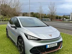 Cinzento Usado 2022 Cupra Born Citadino | € 24.900 (Preço justo)