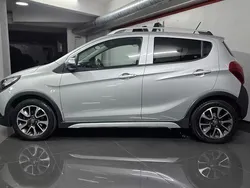 Cinza prata Usado 2018 Opel Karl Rocks Citadino | € 9.990 (Preço justo)
