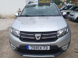 Cinzento Usado 2016 Dacia Sandero Citadino | € 11.250 (Preço elevado)
