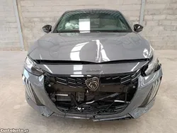 Cinza Usado 2024 Peugeot 208 GT Citadino | € 10.980